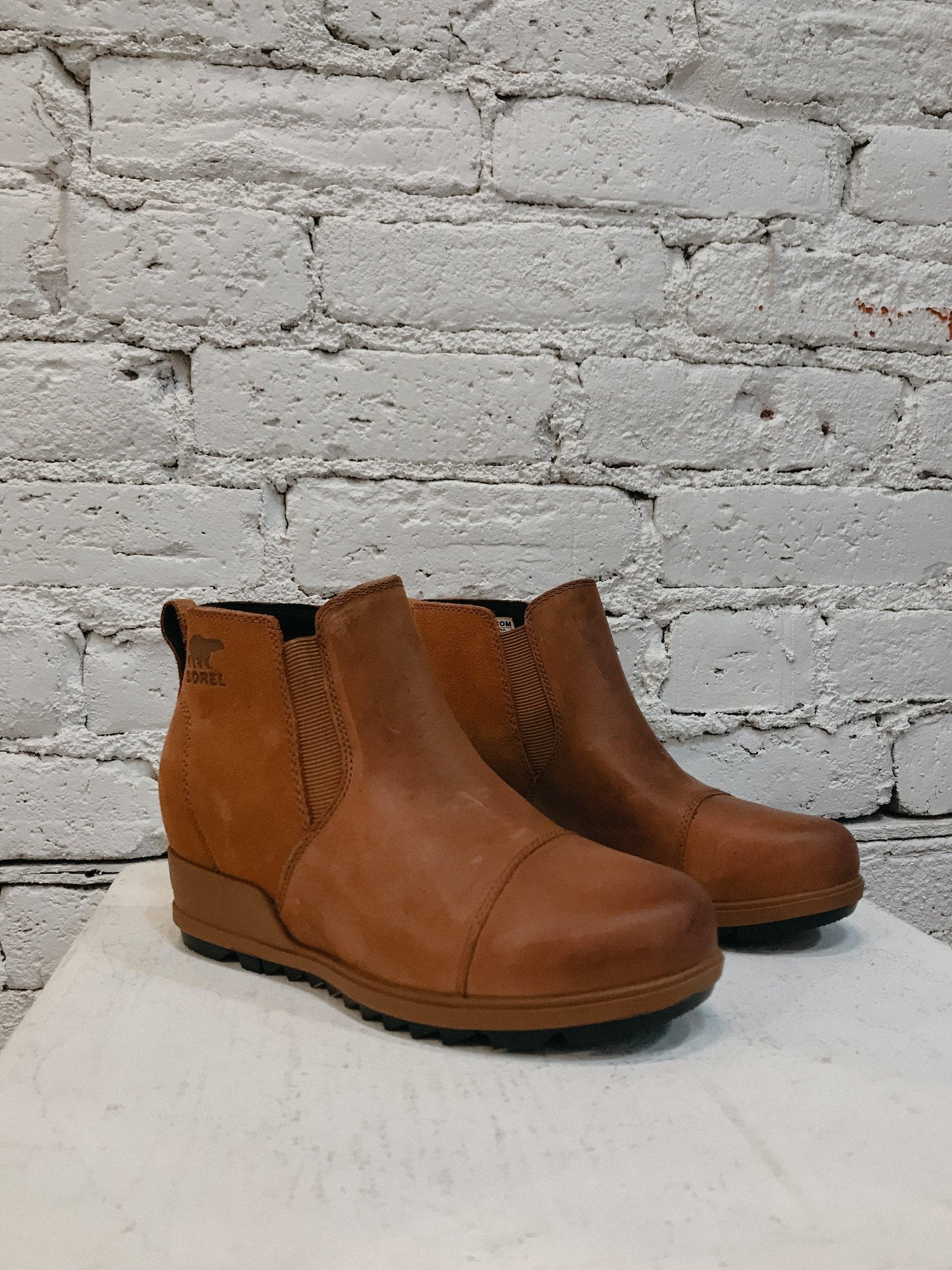 Sorel Evie Pullon Velvet Tan Yellow Umbrella